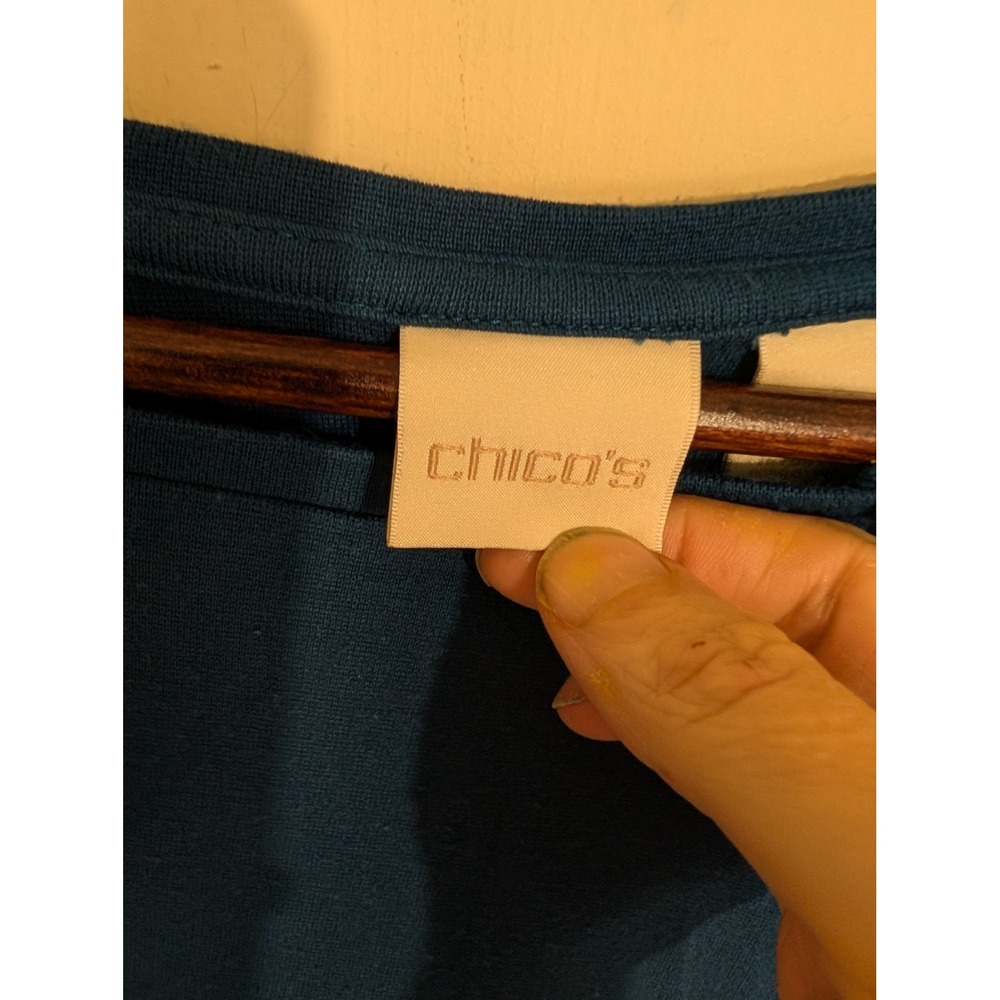Chico's Teal Blue Button Shoulder Long Sleeve Top Size 2 Large Classic Office - Picture 3 of 5
